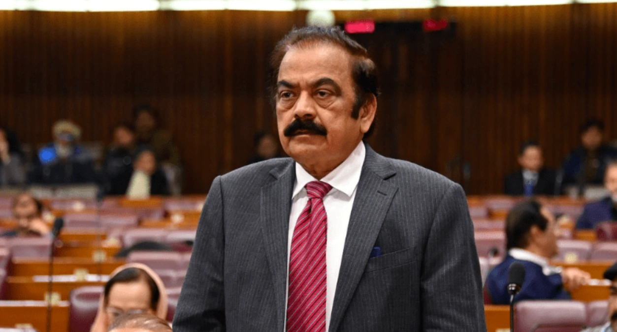 رانا ثناء اللہ کا پی ٹی آئی کو پیغام، لانگ مارچ مؤخر ہو تو مذاکرات ممکن