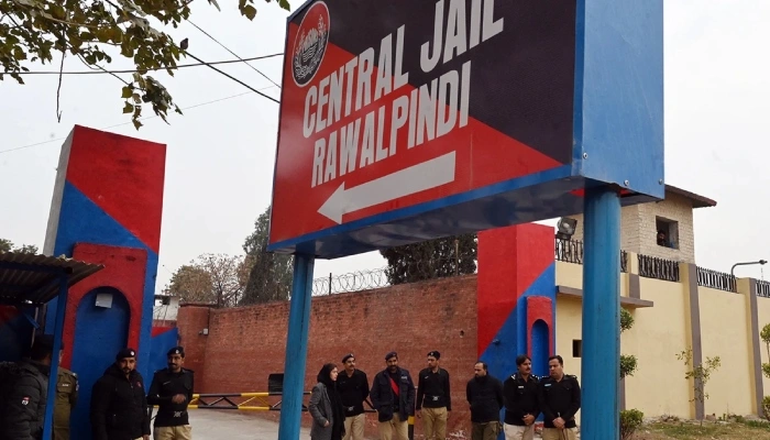 اڈیالہ جیل کا قیدی اویس احمد اسپتال منتقلی کے دوران انتقال کرگیا